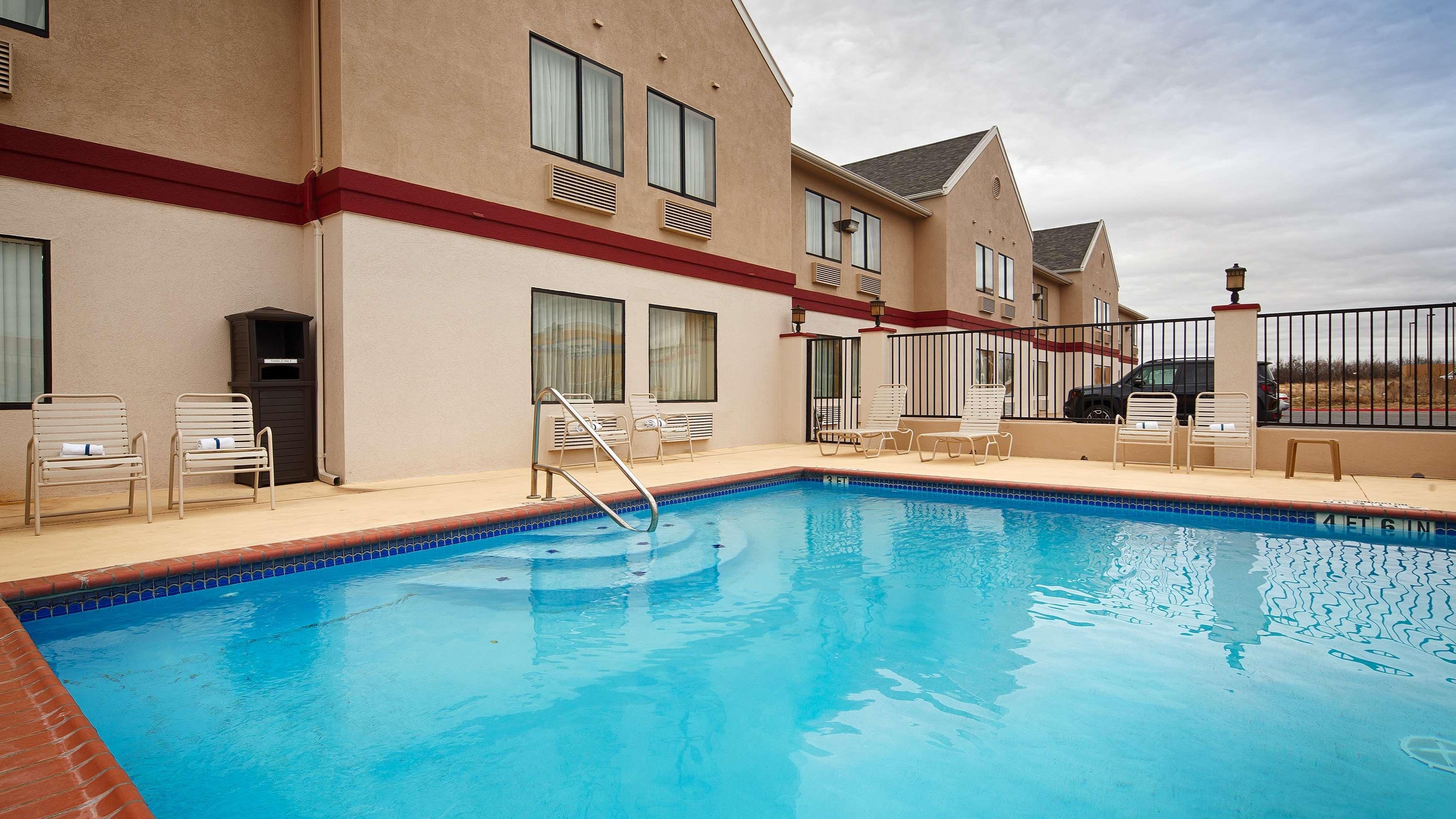 Best Western Abilene Inn And Suites Екстериор снимка