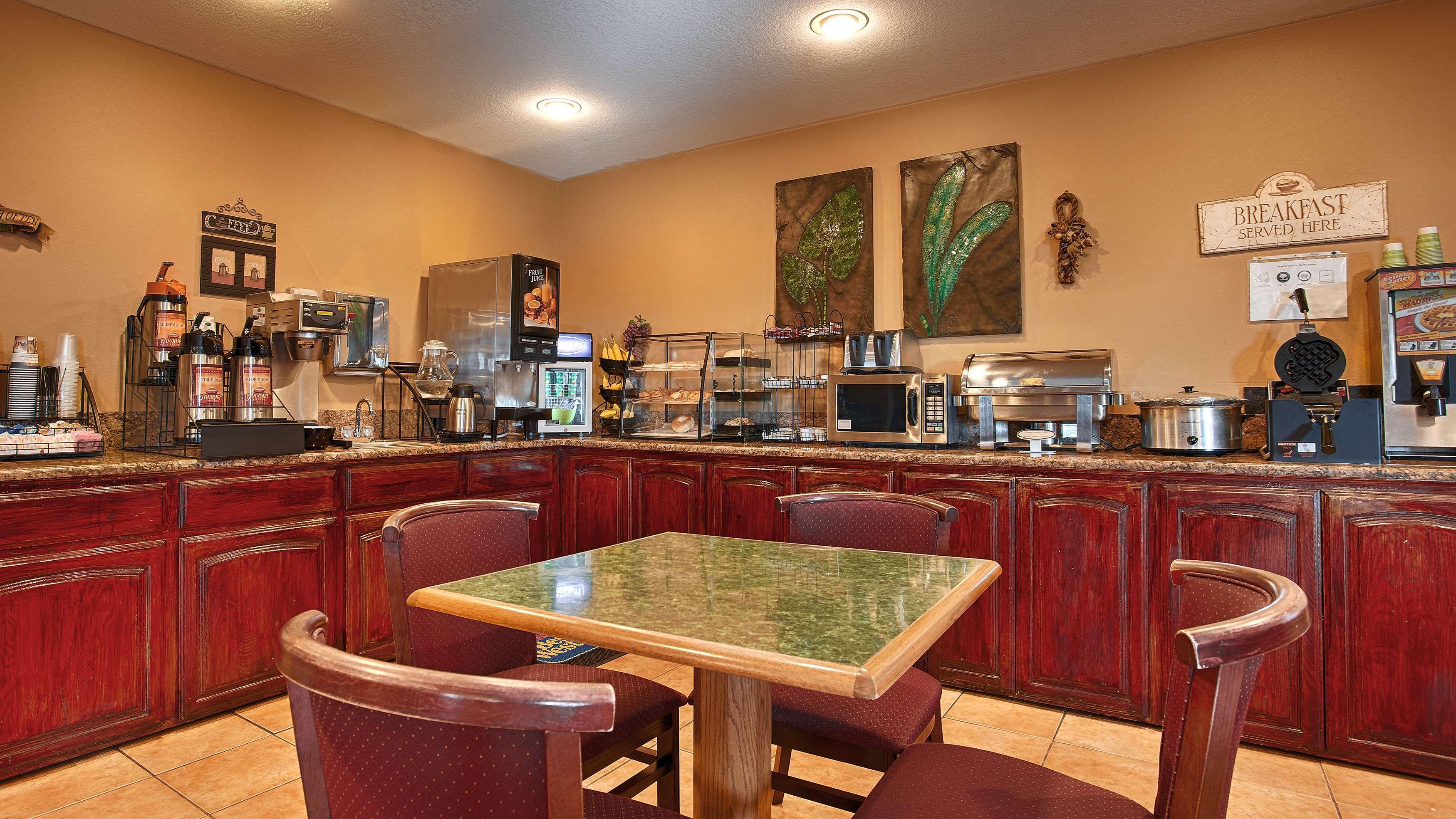 Best Western Abilene Inn And Suites Екстериор снимка