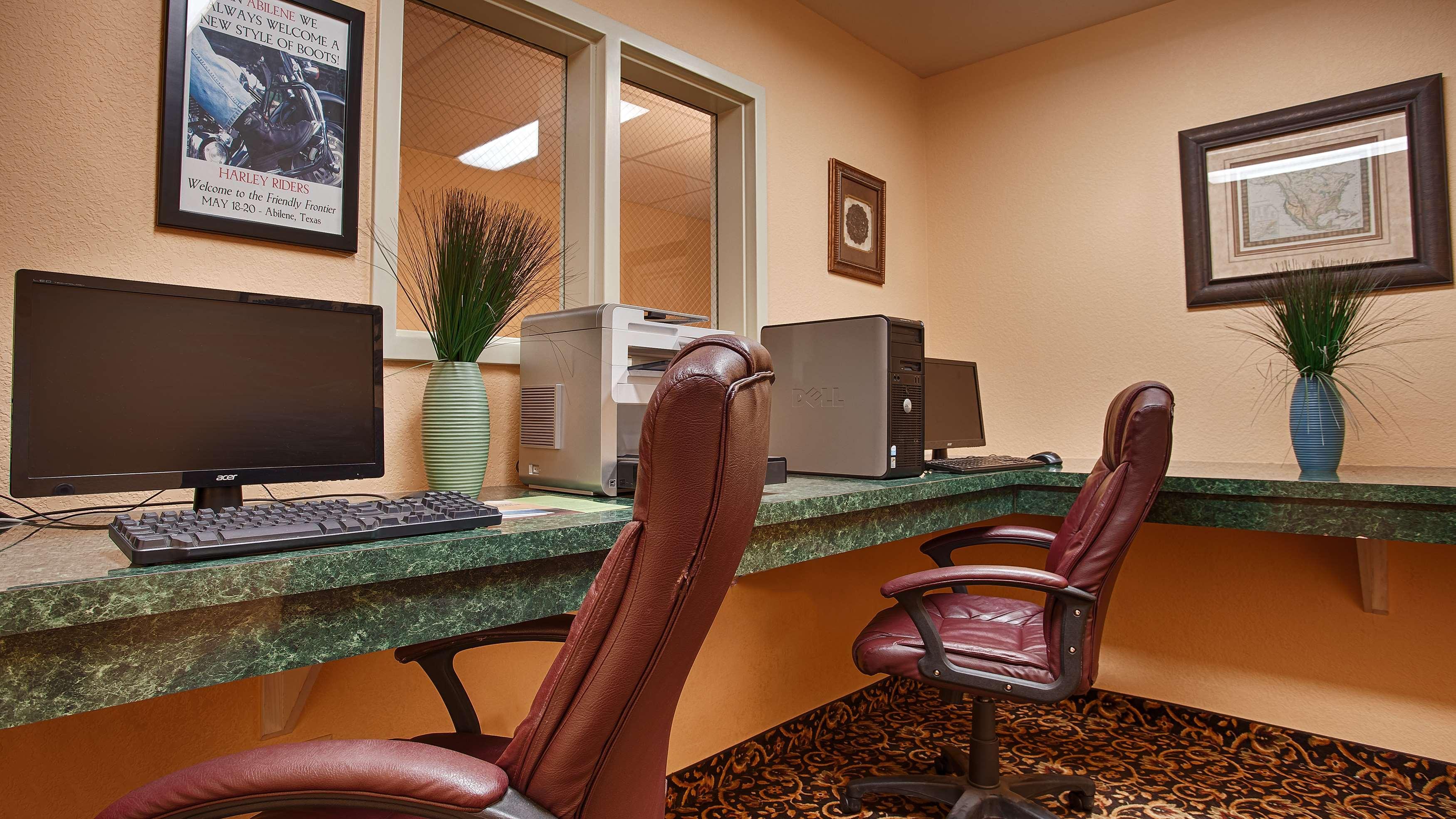Best Western Abilene Inn And Suites Екстериор снимка